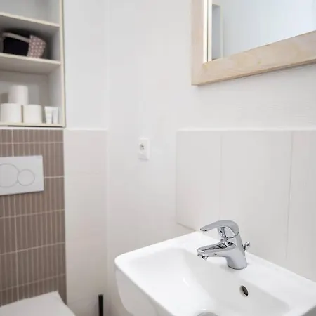 Guestready - A Lovely In Old Apartment Nice